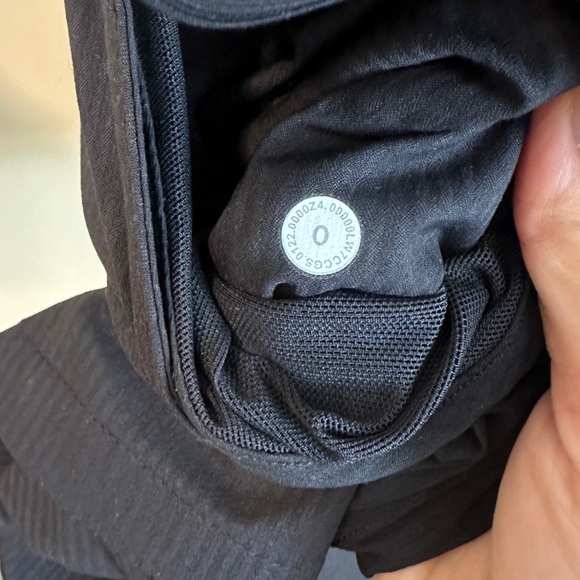 Lululemon Dance Studio High Rise Short 3.5" - Picture 4 of 4